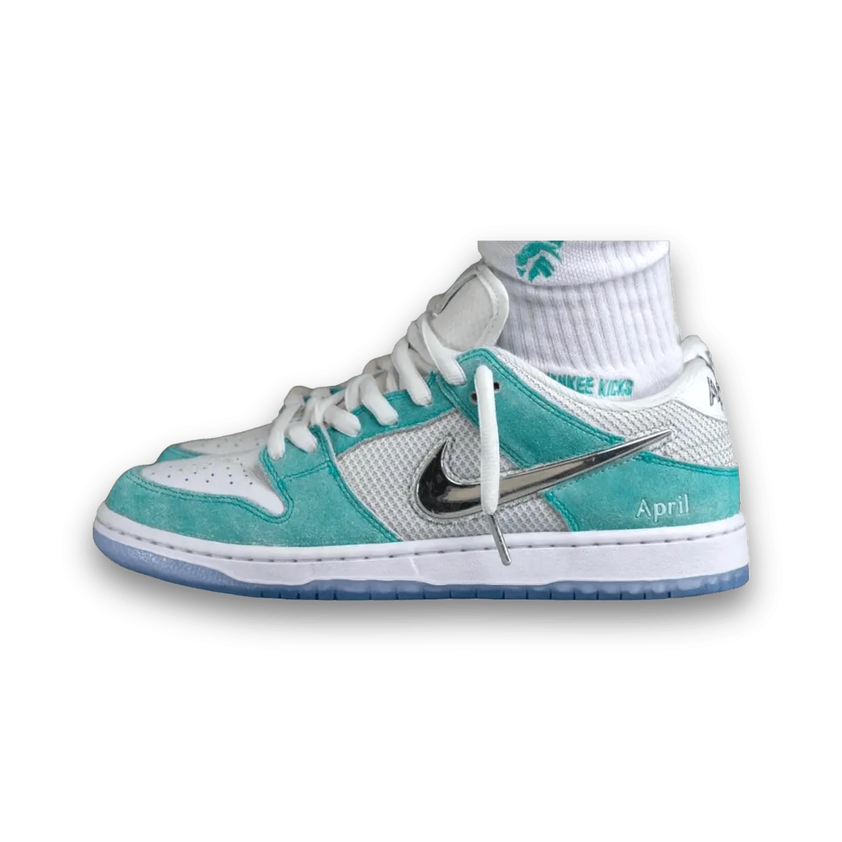 April Skateboards x Dunk Low SB 'Turbo Green'